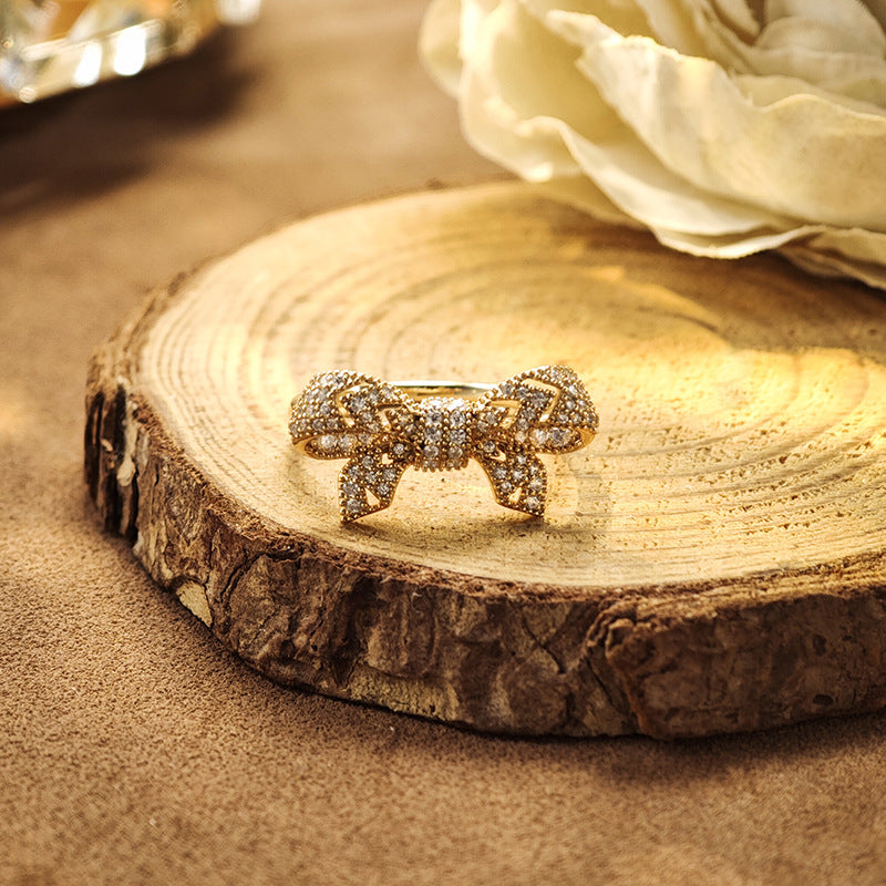 Royal Bow White Zircon Ring