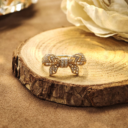 Royal Bow White Zircon Ring